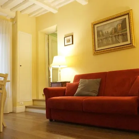 Apartment Silvia Lucca